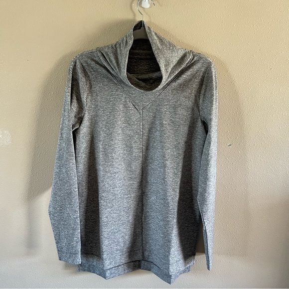 Zuda Grey Turtleneck Long Sleeve Top XS space dye soft athletic heavier top NWOT - Picture 1 of 9